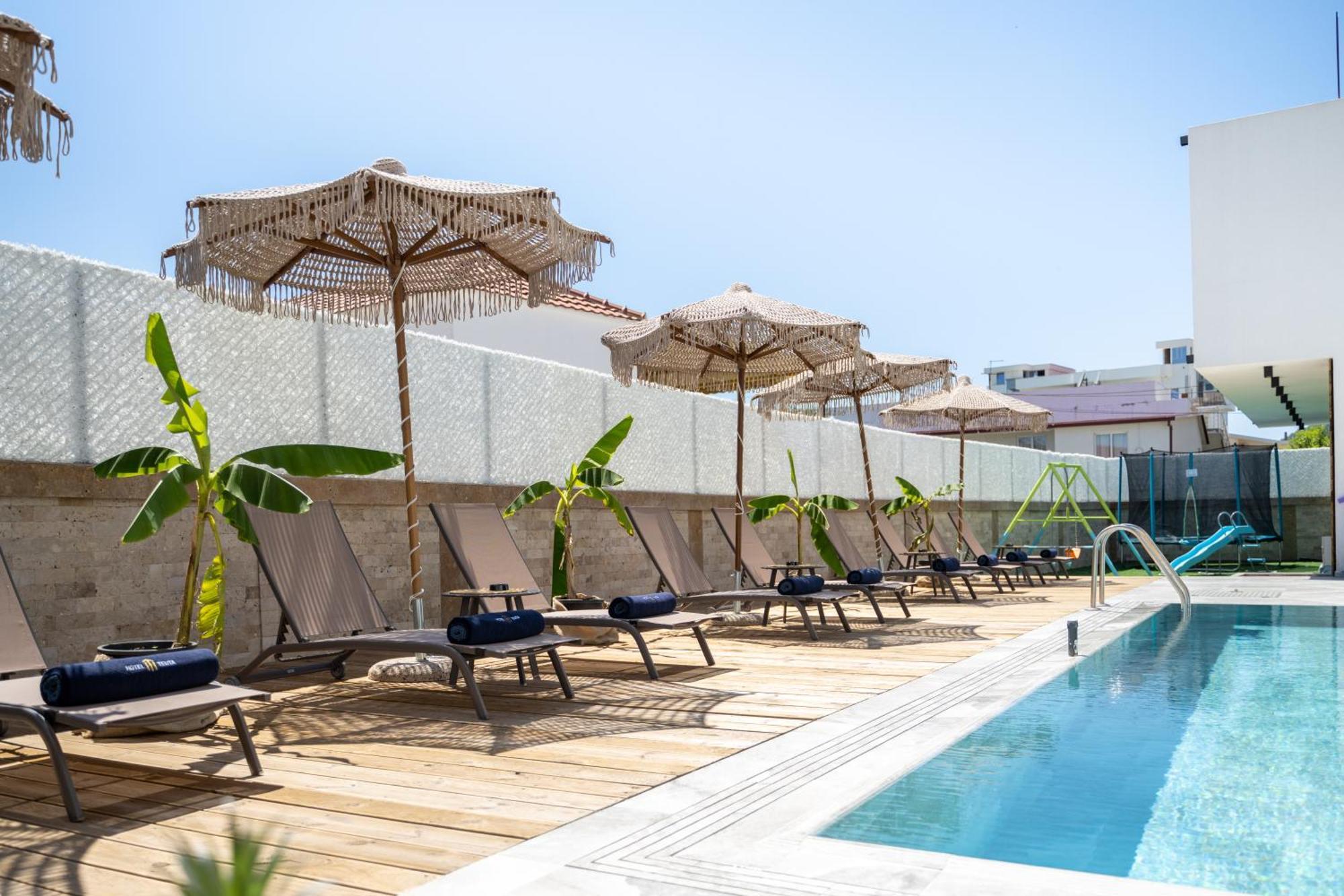 Hotel Teuta Ulcinj Eksteriør bilde