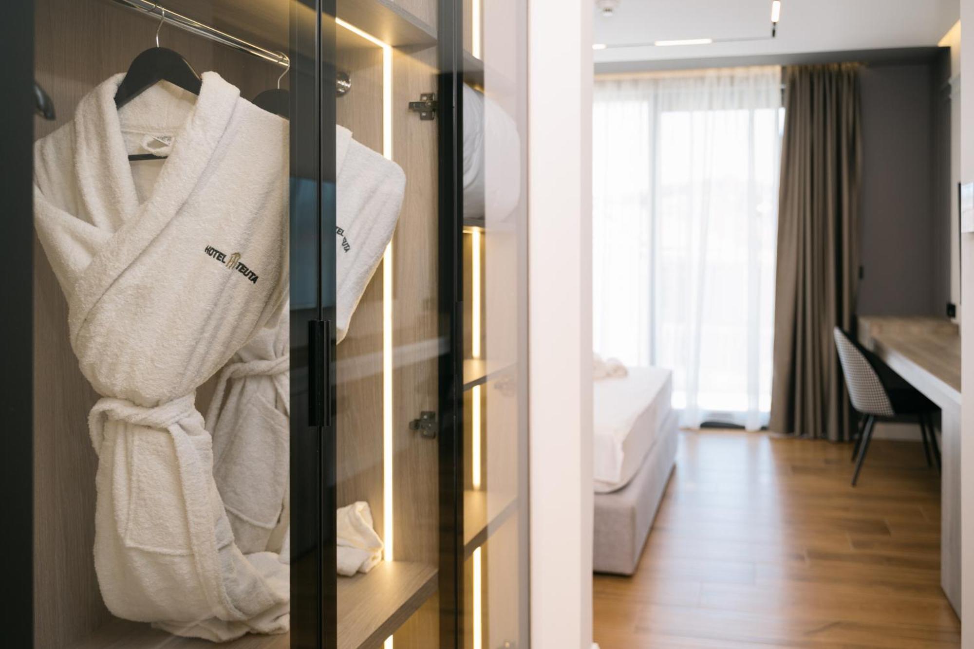 Hotel Teuta Ulcinj Eksteriør bilde